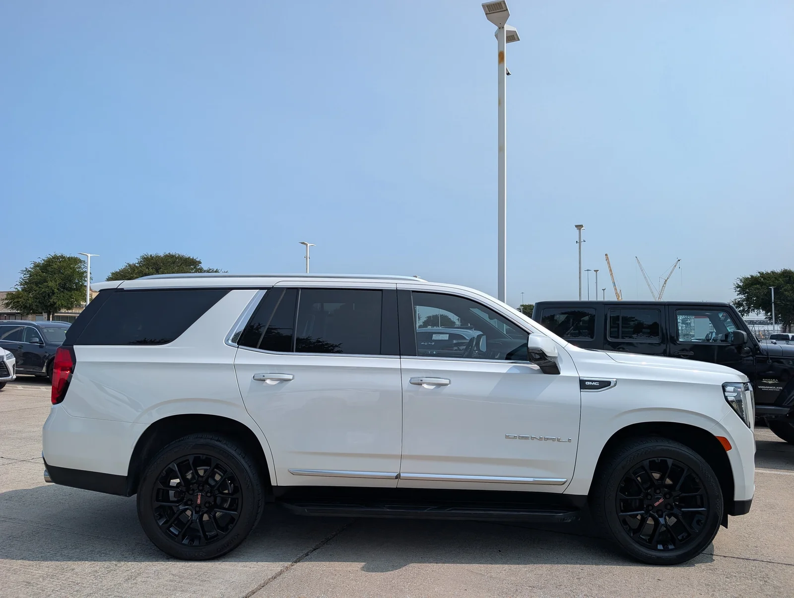 GMC-Yukon-2