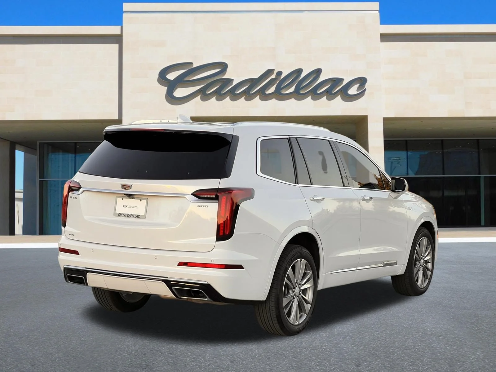 Cadillac-XT6-2