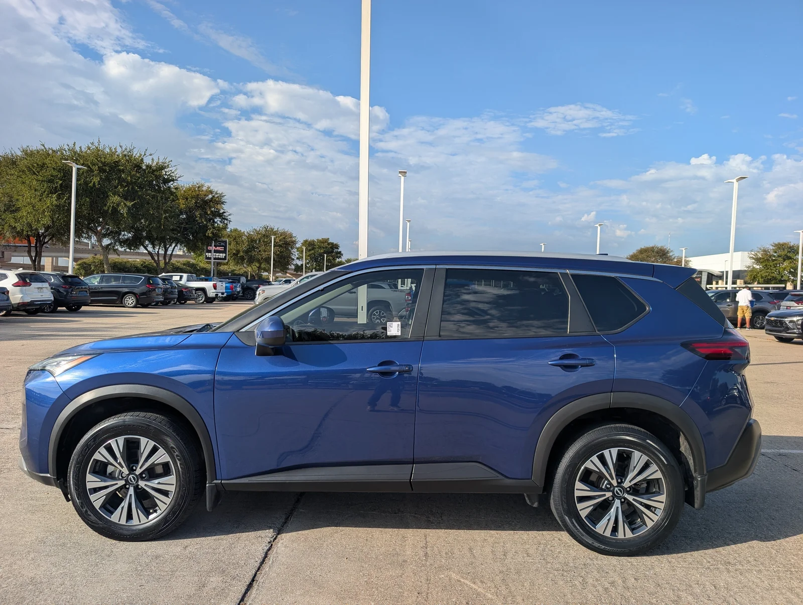 Nissan-Rogue-2