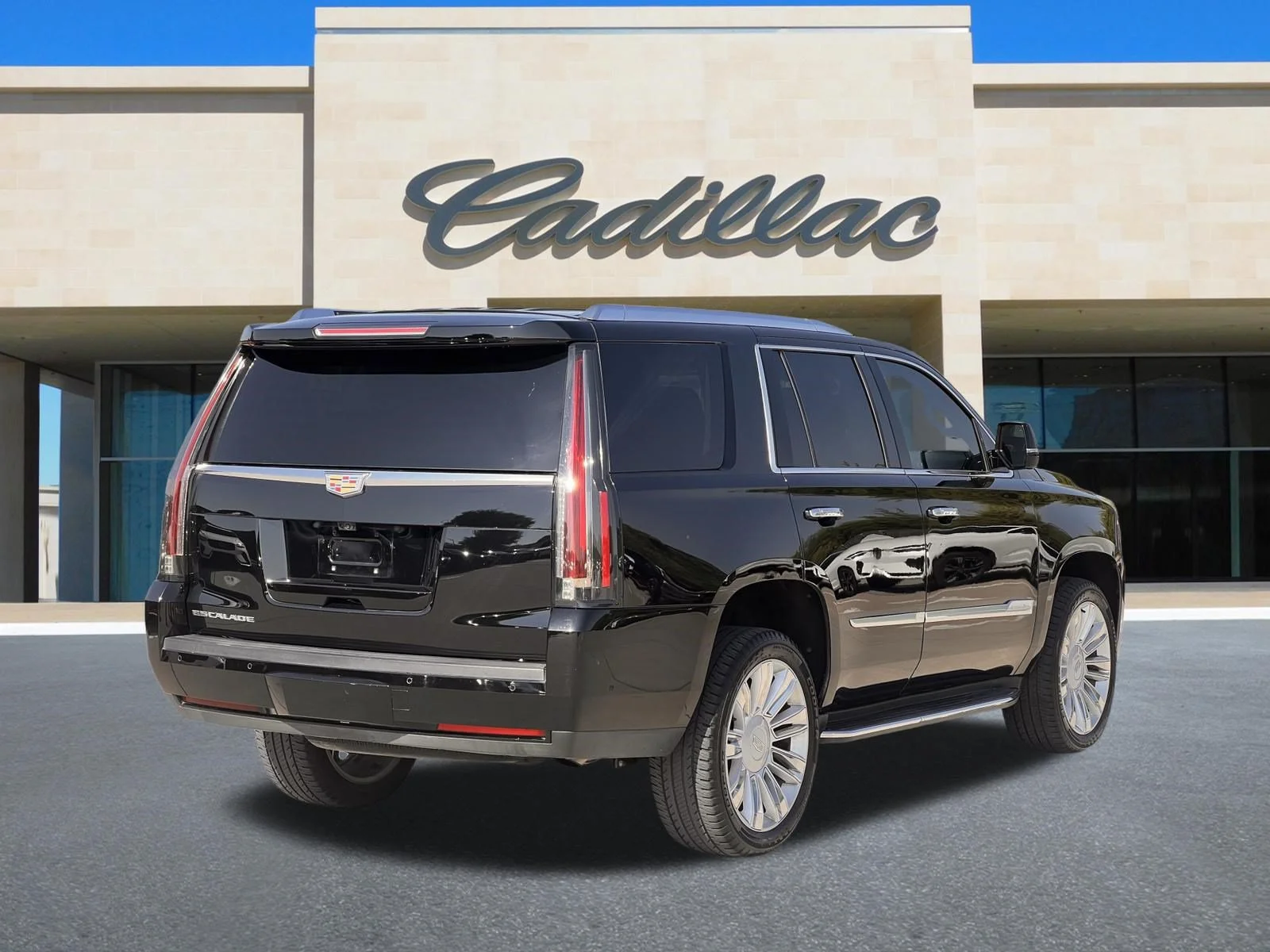 Cadillac-Escalade-2