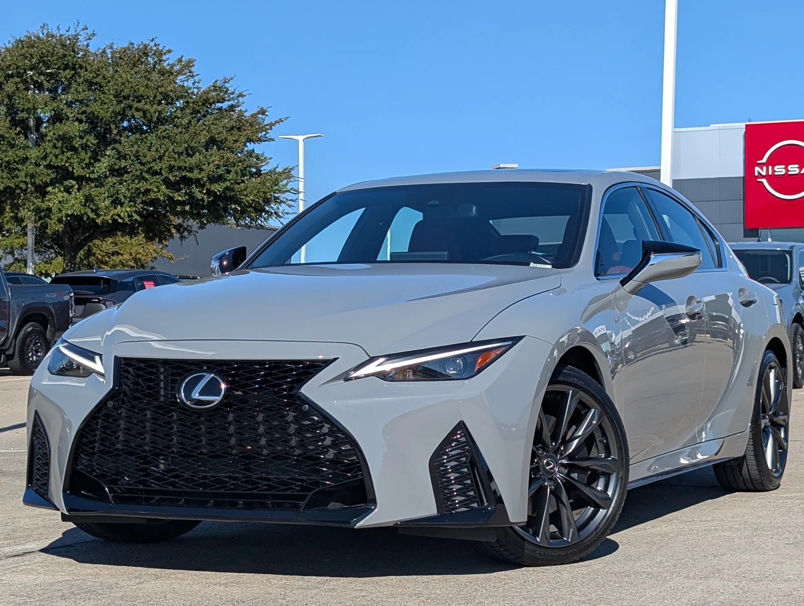 Lexus-IS-1