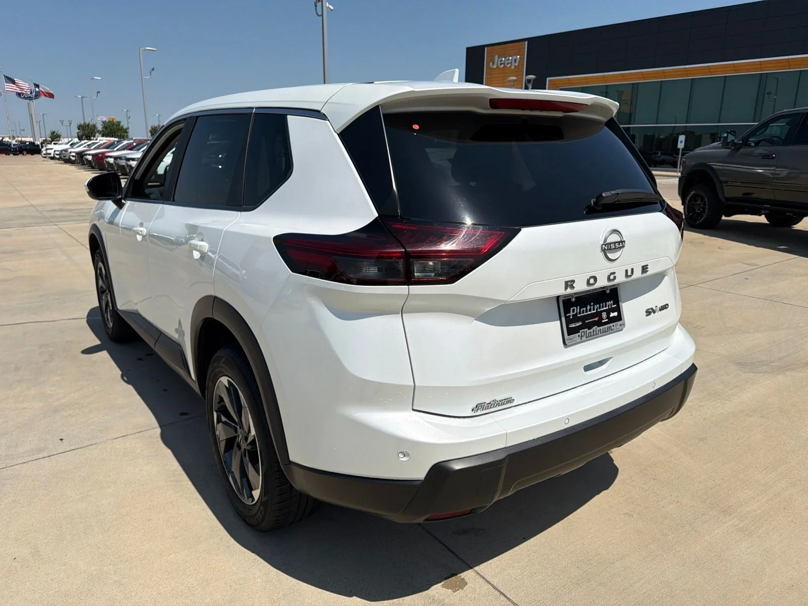 Nissan-Rogue-2