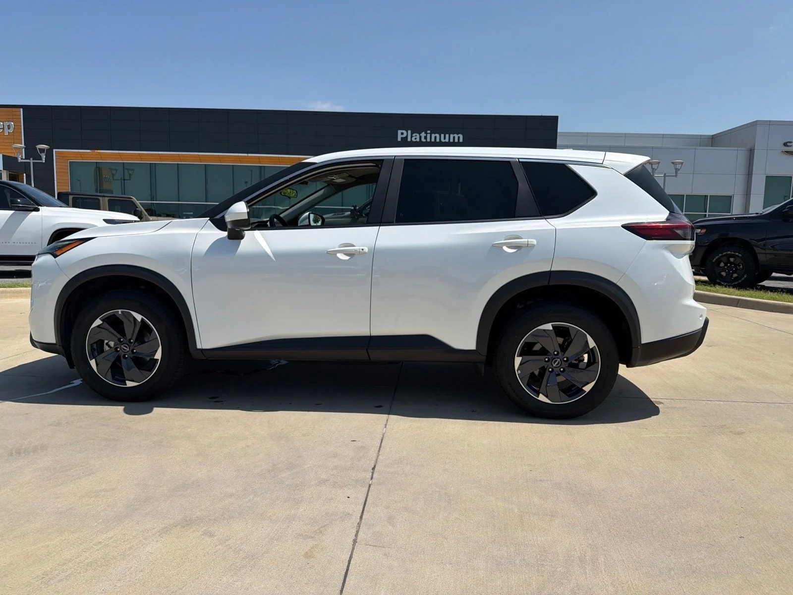 Nissan-Rogue-1