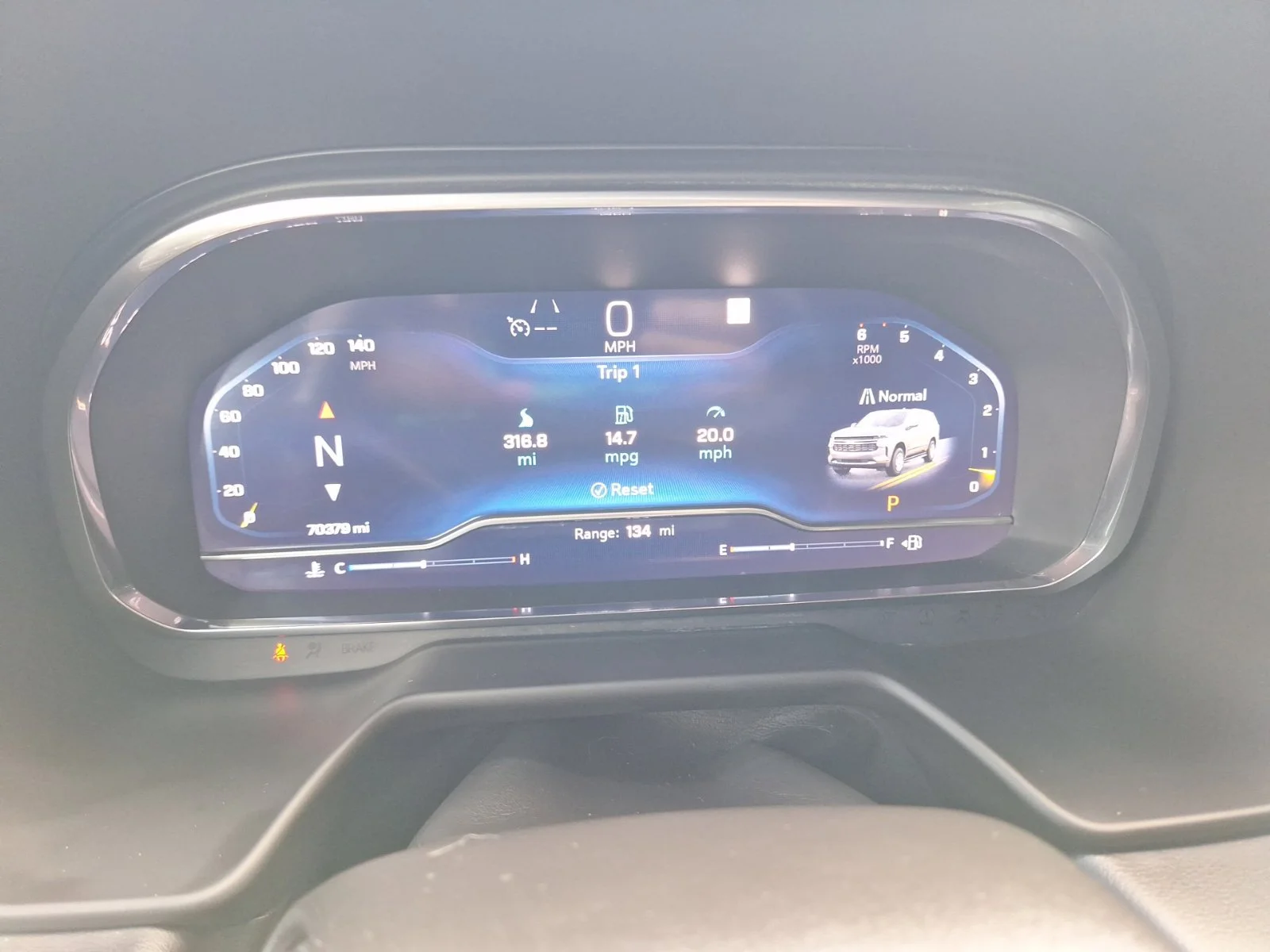 Chevrolet-Tahoe-35