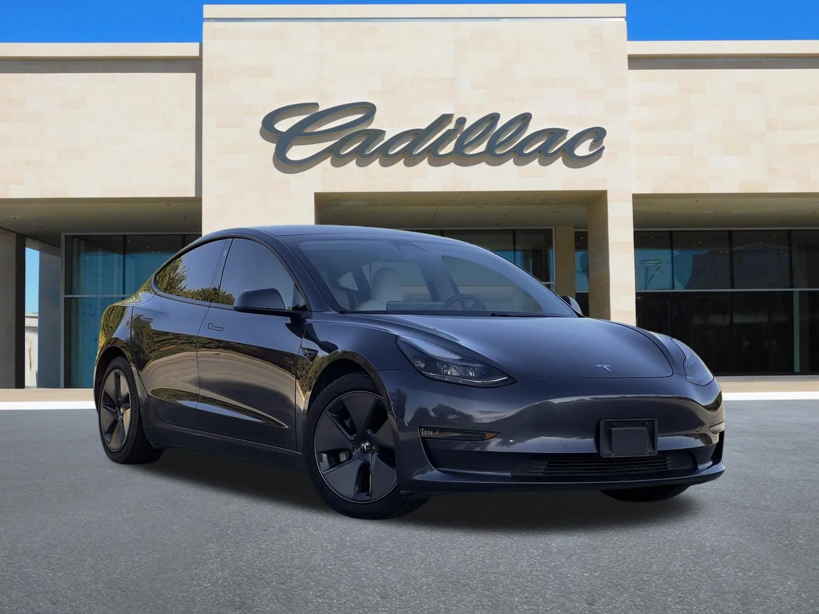 Tesla-Model 3-1