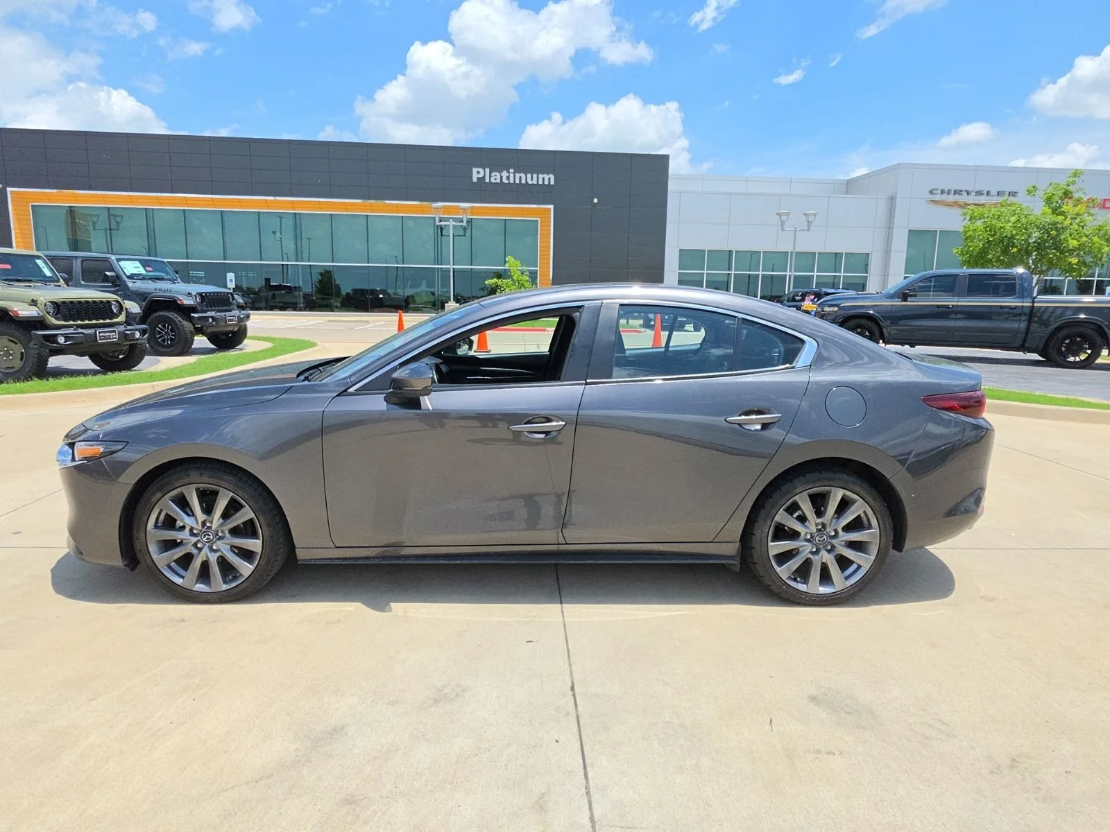 Mazda-Mazda3 Sedan-2