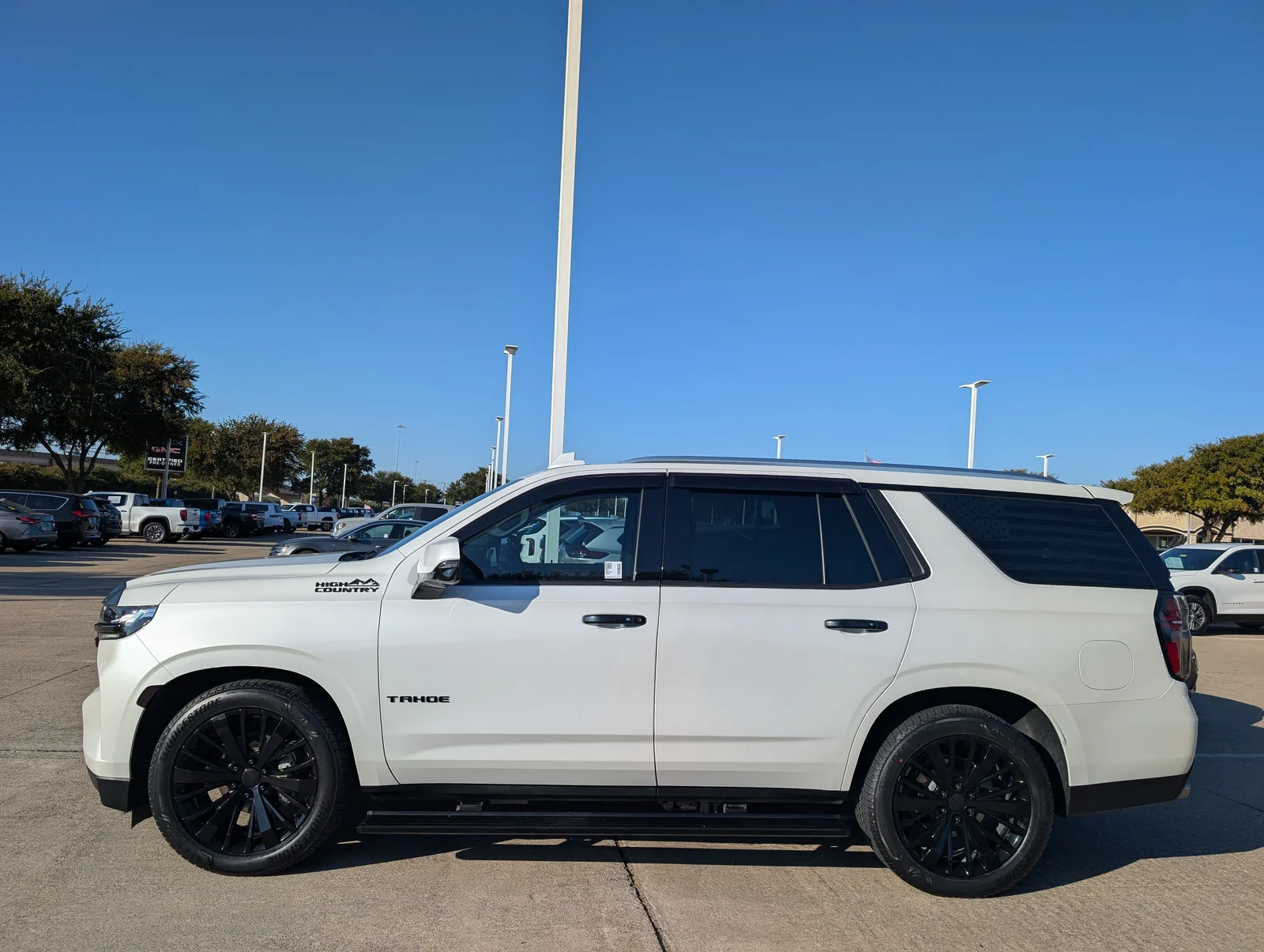 Chevrolet-Tahoe-2