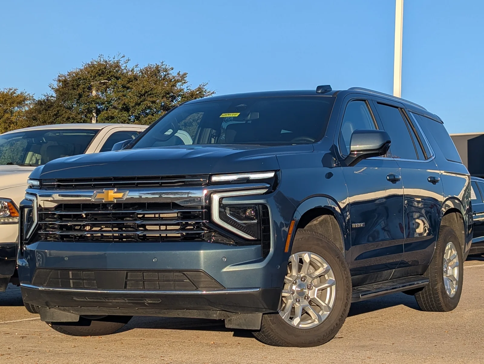Chevrolet-Tahoe-1