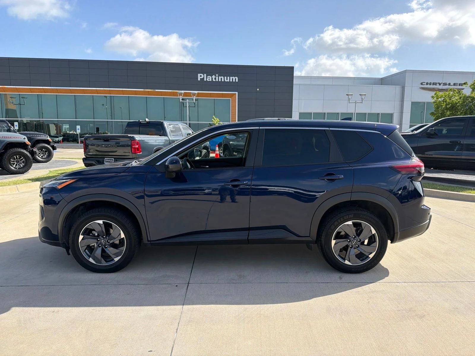 Nissan-Rogue-1