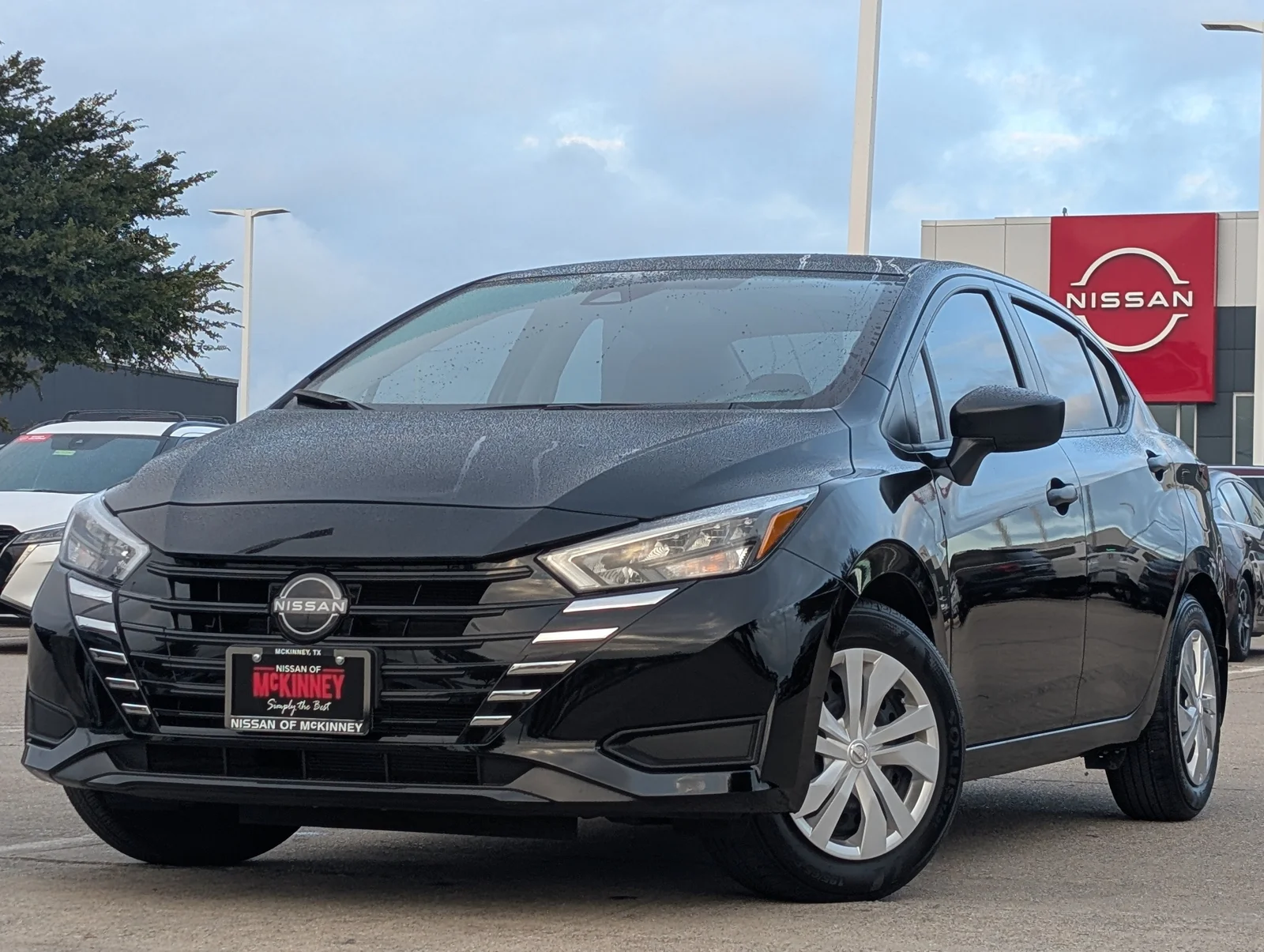 Nissan-Versa-1