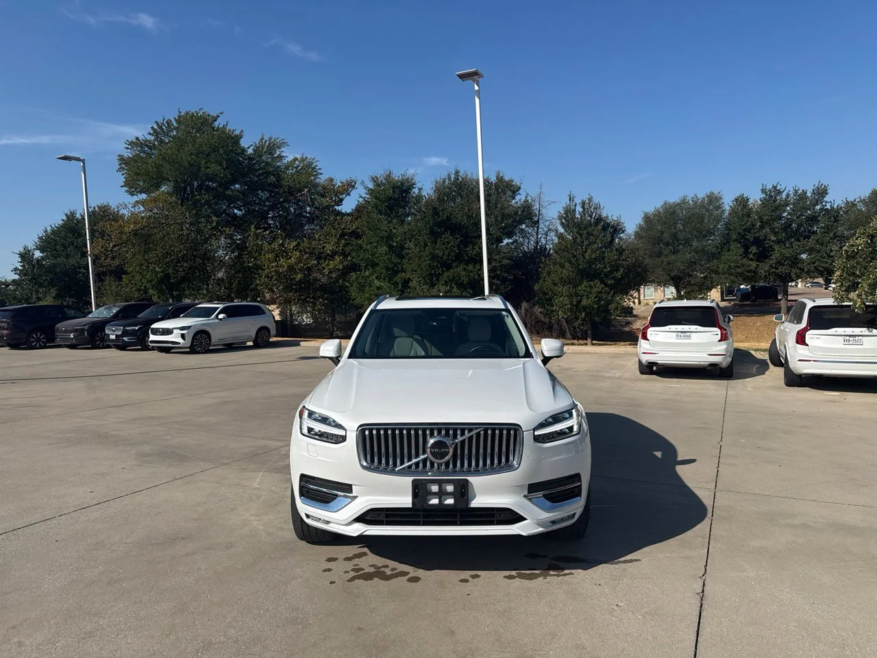 Volvo-XC90-1