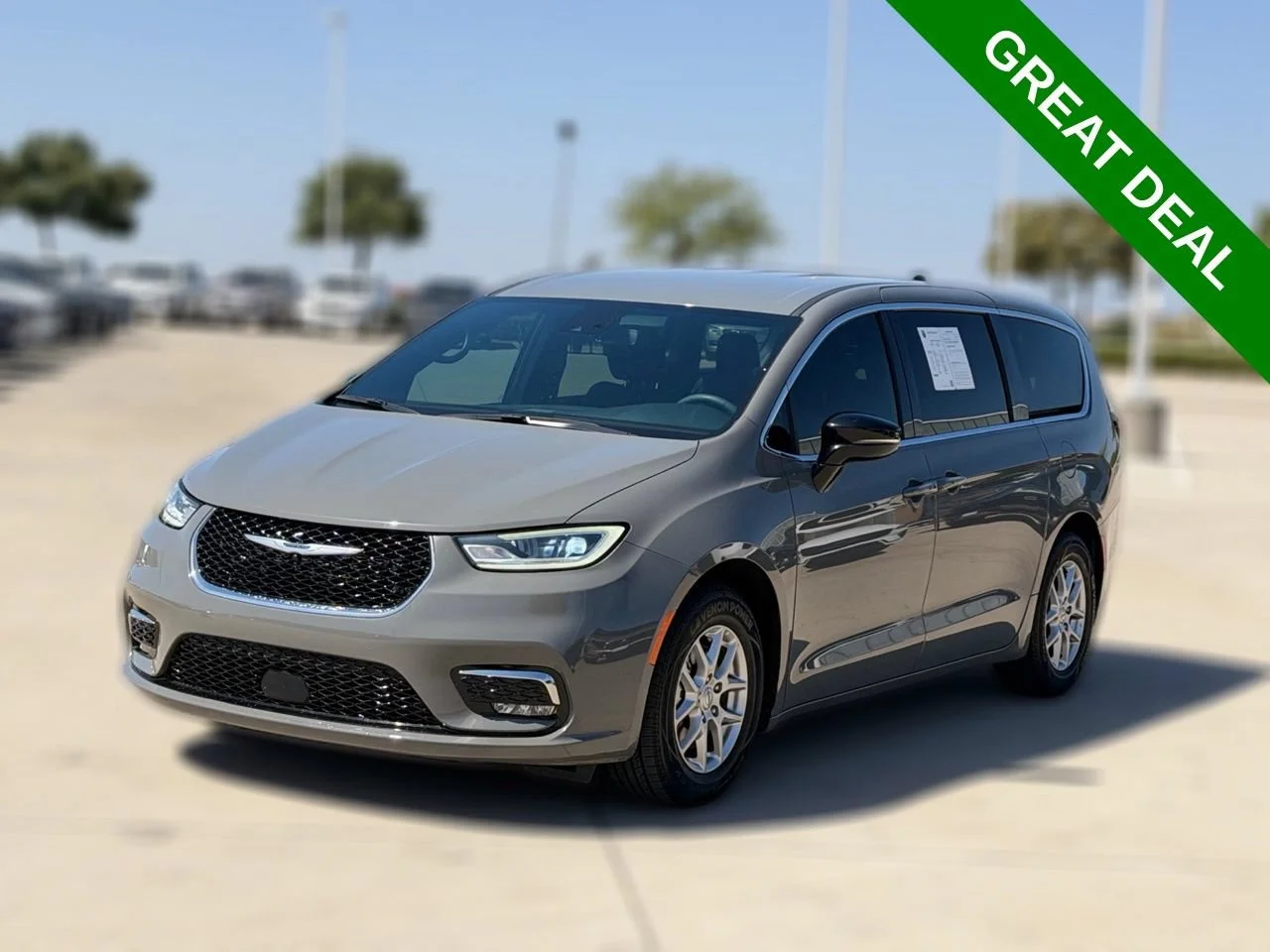 Chrysler-Pacifica-1